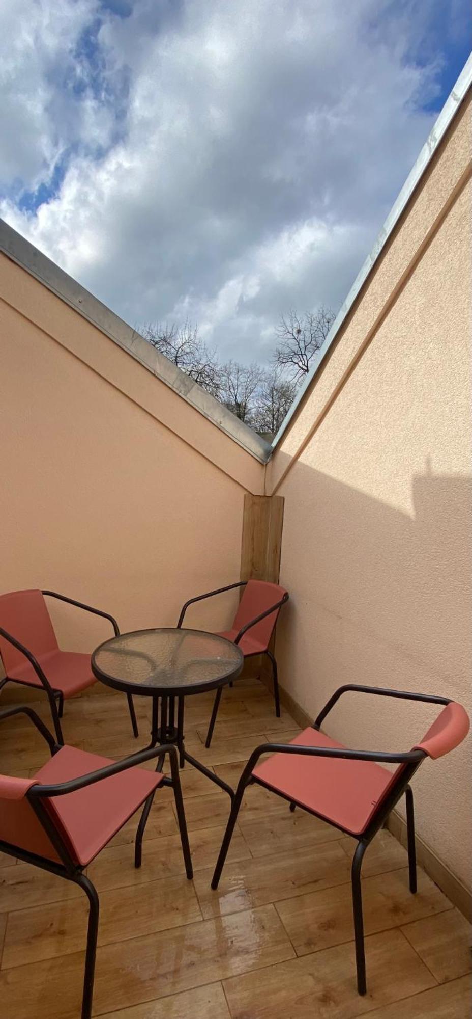 Apartman Kuga Mikulov Exteriér fotografie