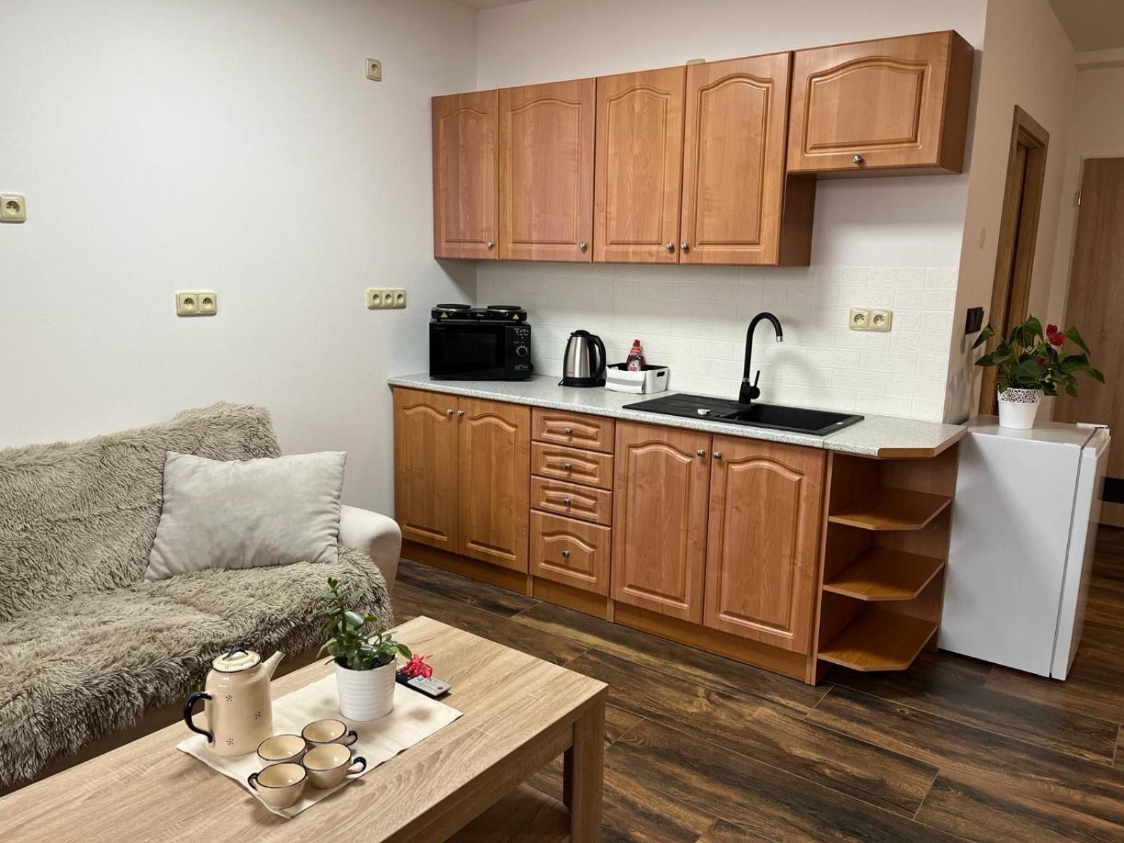 Apartman Kuga Mikulov Exteriér fotografie