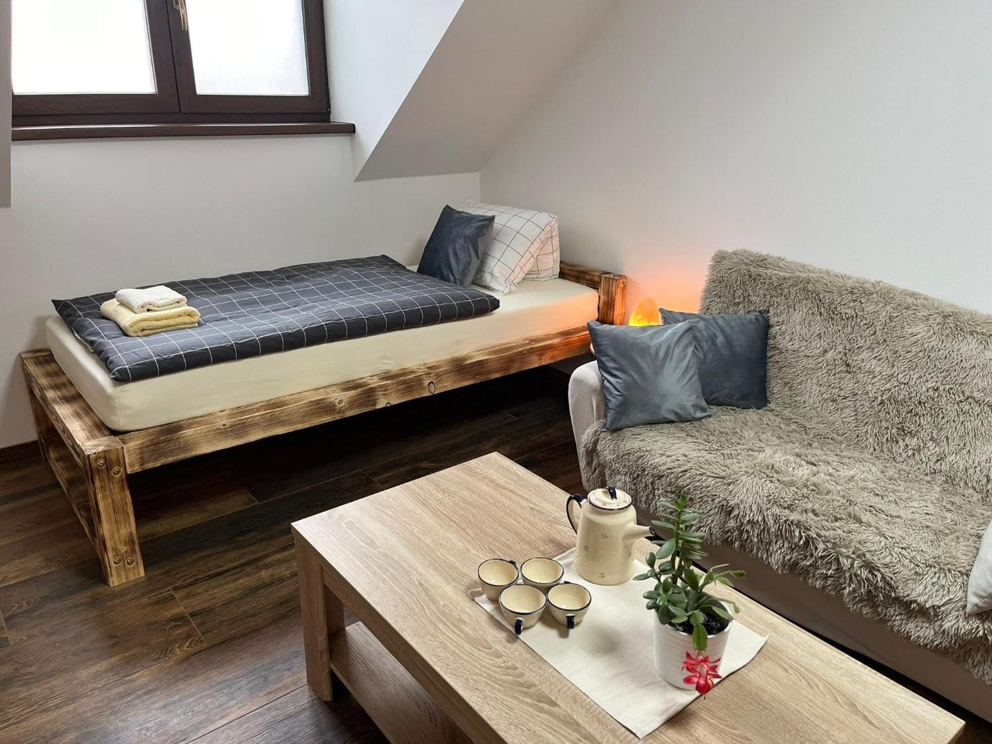 Apartman Kuga Mikulov Exteriér fotografie